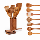 Traditionele Japanse houten keukengereiset