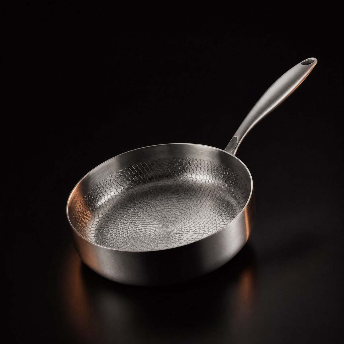 Handgehamerde titanium multi-pannenset met snijplank (5 pannen, 20–25 cm)