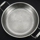 Gehamerde Titanium pan met twee Handgrepen