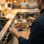 Gehamerde Titanium pan met twee Handgrepen