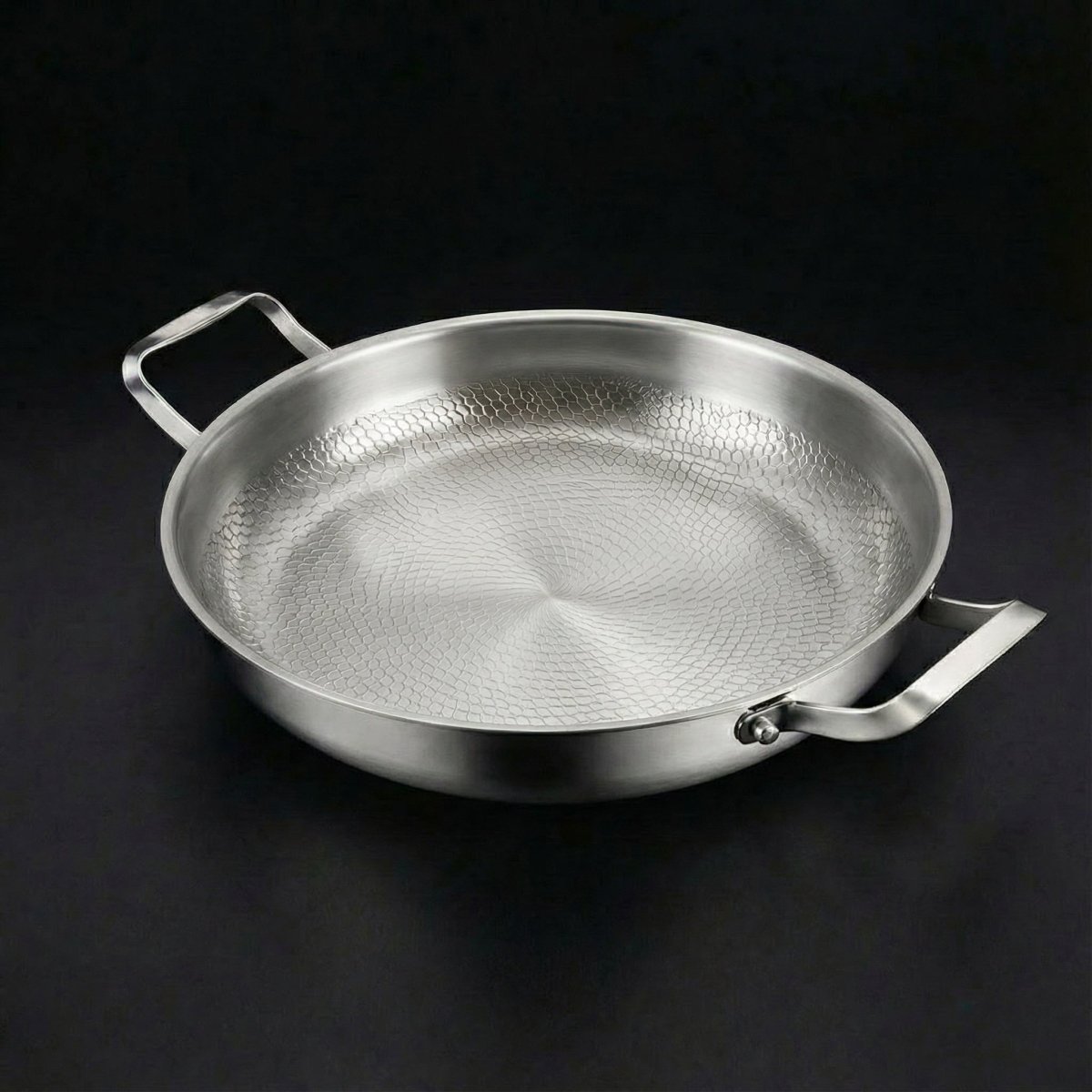 Gehamerde Titanium familieset: 4 pannen & keukengerei